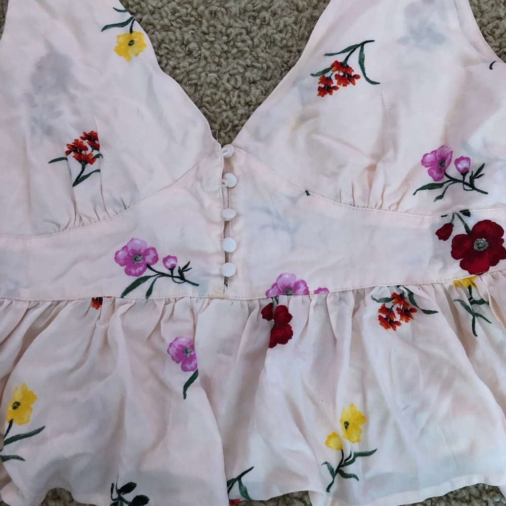 Floral Print Buttoned Blouse - Picture 2 of 5